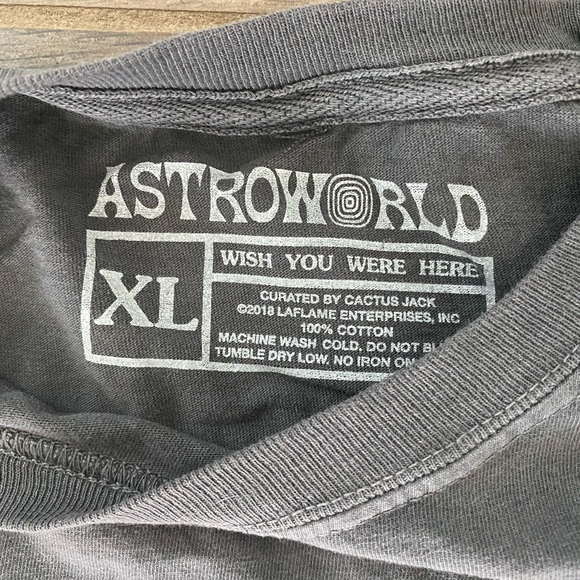 Travis Scoot Astroworld Tour Band Tee - Picture 3 of 3